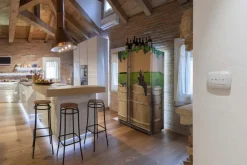 Cucina ad isola in laccato lucido bianca Ingrosso cucine moderne icmxp05 a prezzo scontato^Primopiano Cucine Online