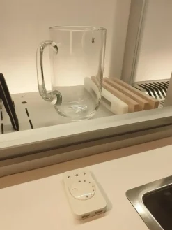 Cucina ad isola in laminato opaco bianca Artematica a prezzo ribassato^Valcucine Best