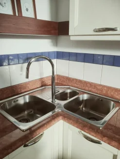 Cucina altri colori classica ad angolo U802 greca   in Offerta Outlet Cucine Ad Angolo