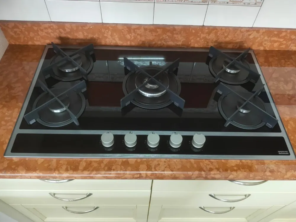 Cucina altri colori classica ad angolo U802 greca   in Offerta Outlet Cucine Ad Angolo