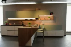 Cucina altri colori design con penisola Metropolis fenix cemento  a soli 13500 Euro^Stosa New