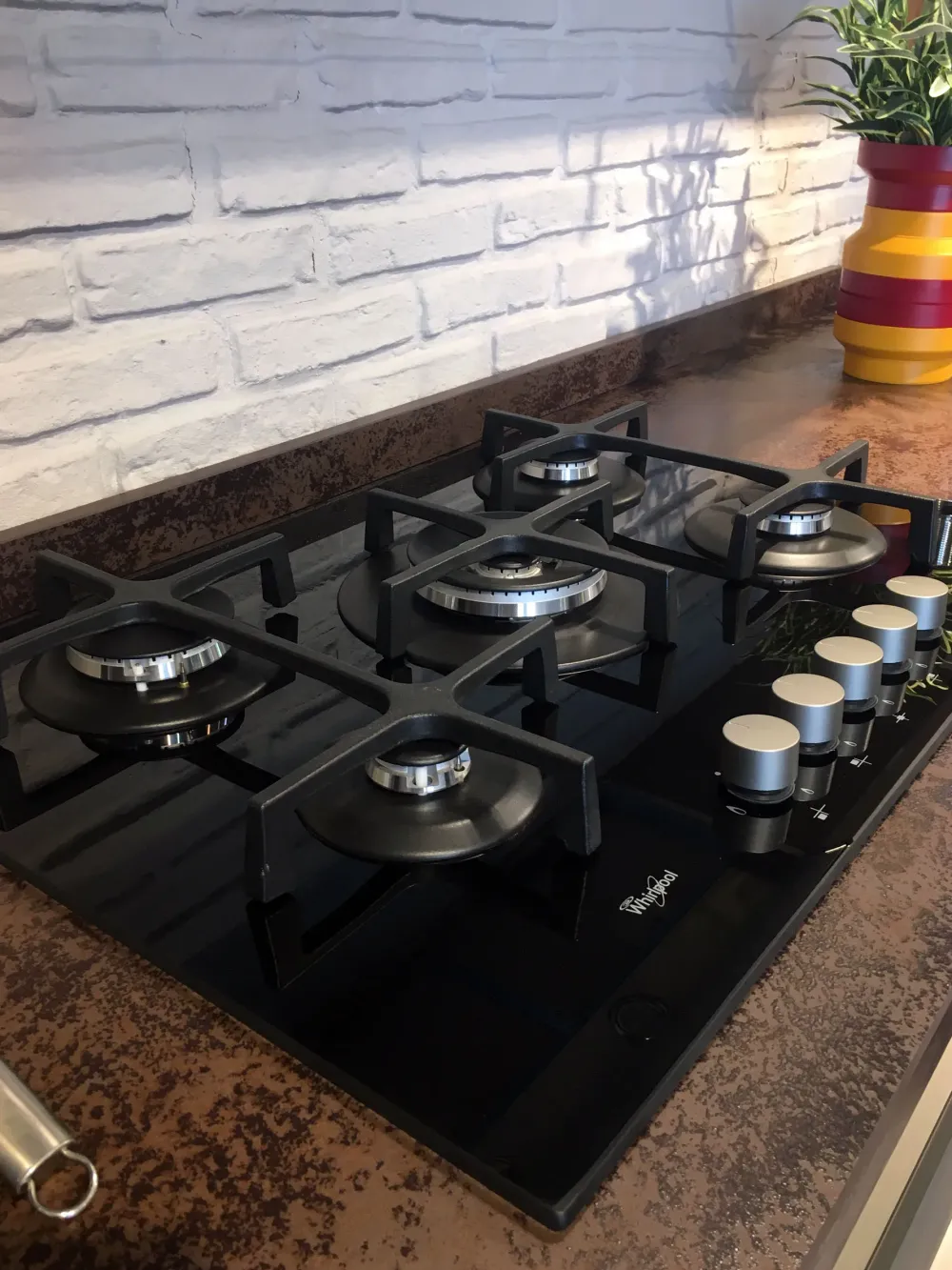 Cucina altri colori moderna ad angolo Clover bridge in Offerta Outlet^Lube Cucine Best