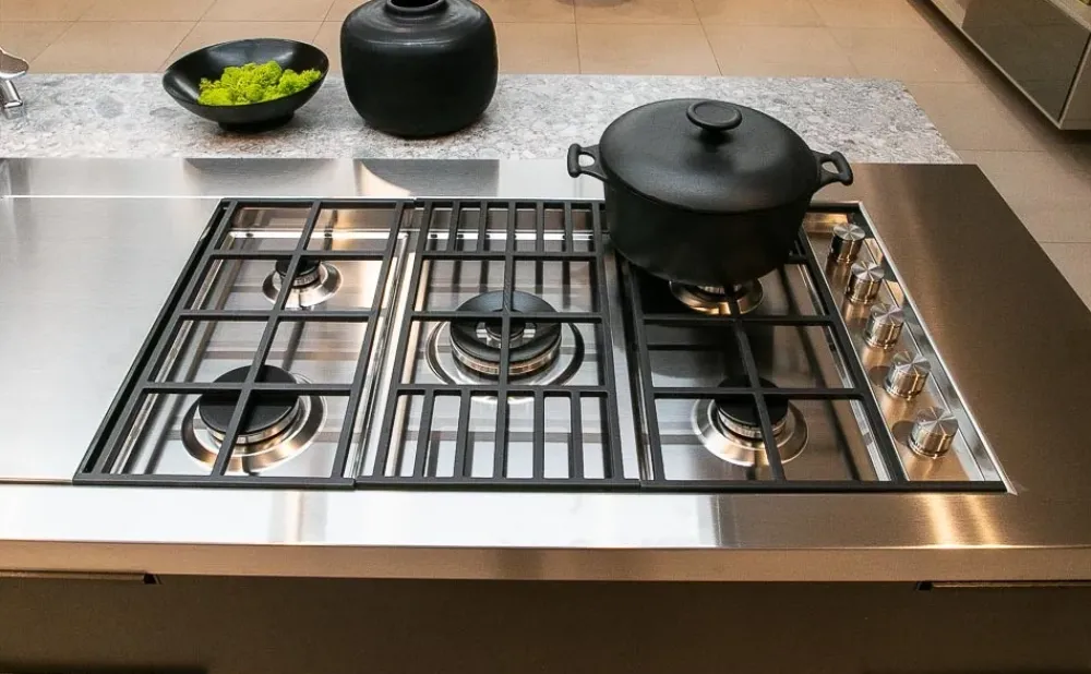 Cucina altri colori moderna ad isola Mia by carlo cracco scontata^Scavolini Hot