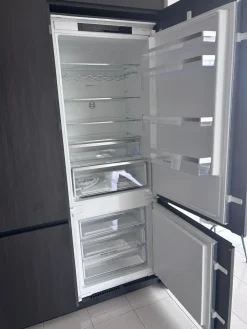 Cucina altri colori moderna con isola Time a soli 15990 Euro^Gentili Group Sale