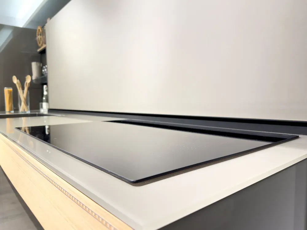 Valcucine Cucina altri colori moderna lineare Genius loci con air logica scontata- Cucine Lineari|Cucine Moderne