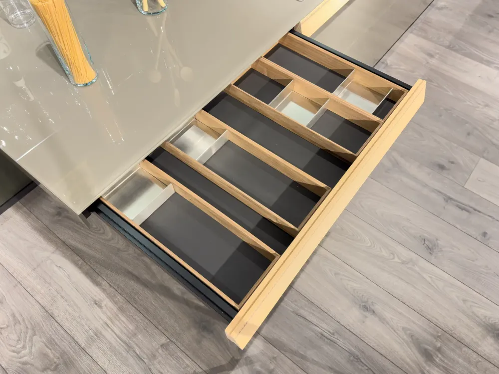 Valcucine Cucina altri colori moderna lineare Genius loci con air logica scontata- Cucine Lineari|Cucine Moderne