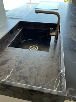 Cucina altri colori moderna con isola Soul^Ernestomeda Hot