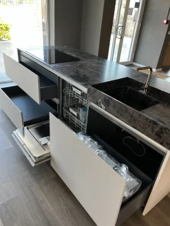 Cucina altri colori moderna con isola Soul^Ernestomeda Hot