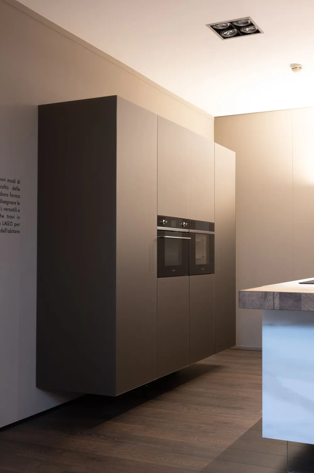 Outlet Cucina altri colori moderna con isola 36e8 Cucine Ad Isola|Cucine Moderne