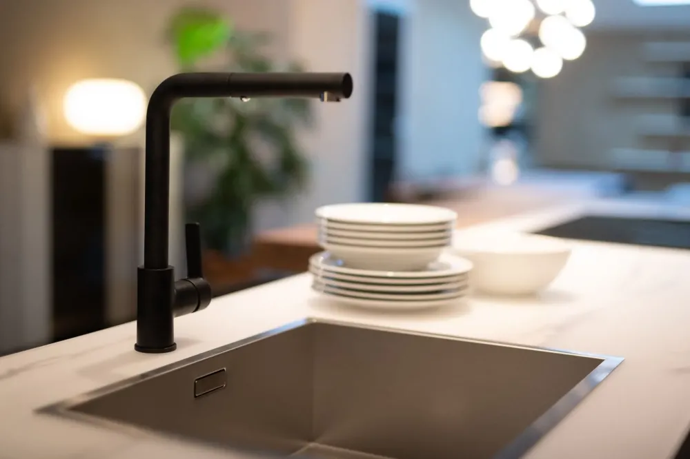 Outlet Cucina altri colori moderna con isola 36e8 Cucine Ad Isola|Cucine Moderne