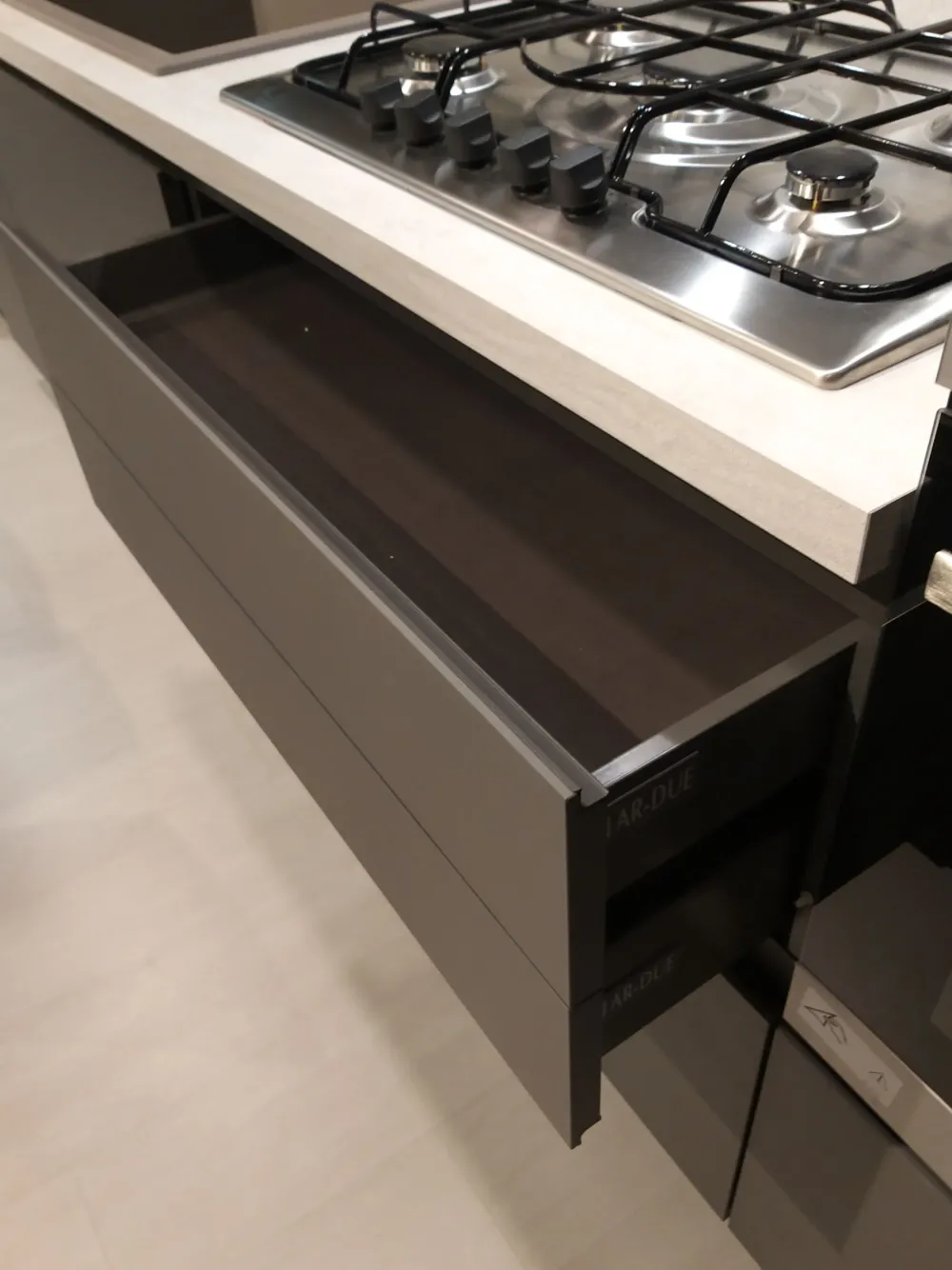 Cucina antracite moderna lineare Easy Ar^Ar-Due Online