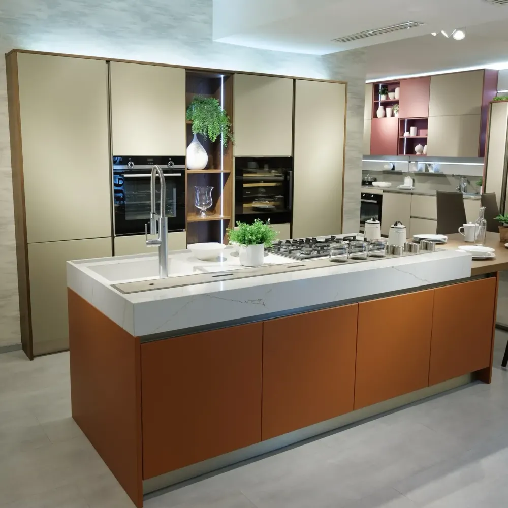 Clearance Cucina arancione design con isola Oyster pro laccata opaco a soli 13700€ Cucine Ad Isola|Cucine Design