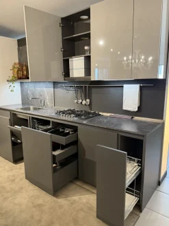 Cucina design con isola grigia in laccata opaco Time^Arredo3 Outlet