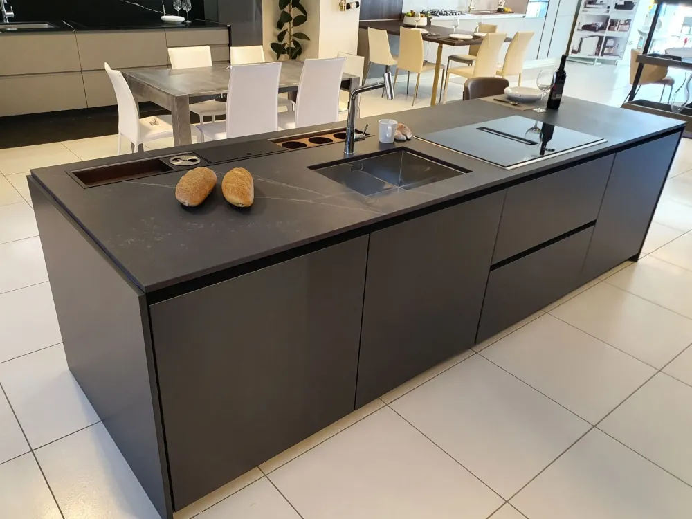 Discount Cucina moderna con isola grigia in laccata opaco K6 asia Cucine Ad Isola|Cucine Moderne
