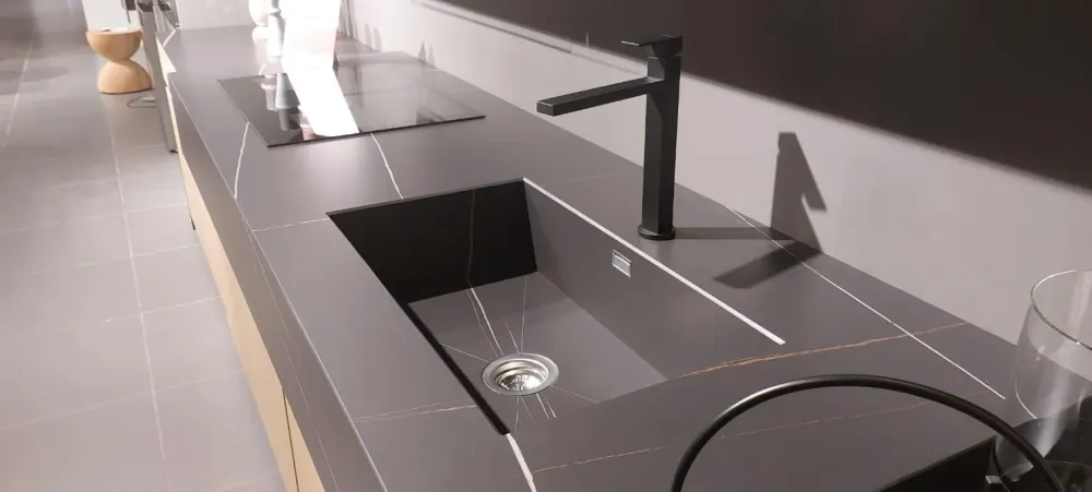 Arrital CUCINA Ak 04 vetro PREZZO OUTLET scontata 50%- Cucine Lineari|Cucine Design