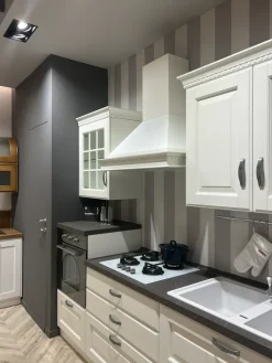 Hot Cucina Baltimora classica bianca lineare scontata 50% Cucine Lineari