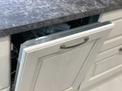 Cucina bianca classica ad angolo Madeleine a soli 11643 Euro^Scavolini Discount