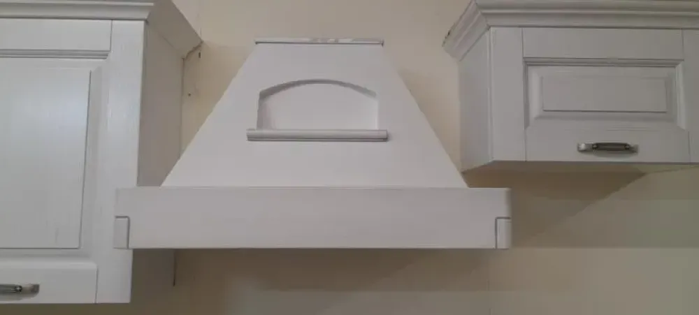 Giannei Cucina bianca classica lineare Carlotta a soli 3900€- Cucine Lineari