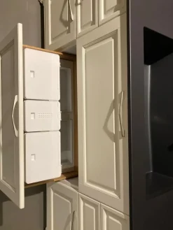 Sale Cucina bianca country ad isola Portrait Aster in Offerta Outlet. Cucine Ad Isola|Cucine Country