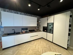 Cucina bianca design ad angolo Young^Stosa Sale