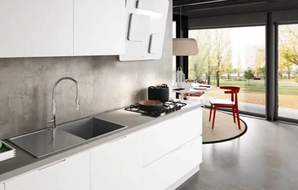 Cucina bianca design ad angolo Azimund^Essebi Sale