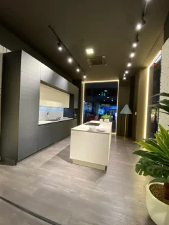 Lube Cucine Cucina bianca design con isola Clover a soli 17800 Euro- Cucine Ad Isola|Cucine Design