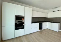 Cucina bianca moderna ad angolo Ingrosso cucine moderne icm72^Primopiano Cucine Sale