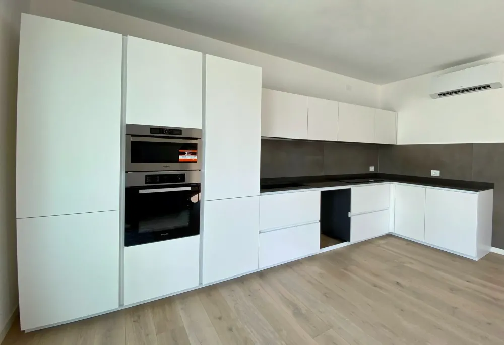 Cucina bianca moderna ad angolo Ingrosso cucine moderne icm72^Primopiano Cucine Sale