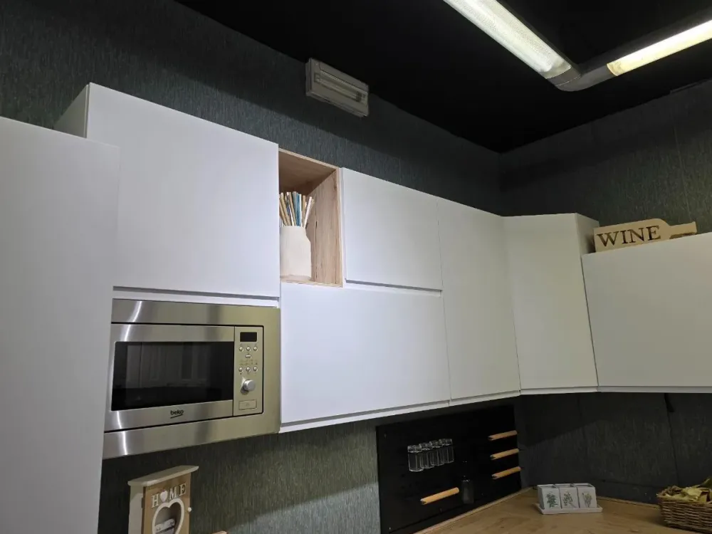 Net Cucine Cucina bianca moderna ad angolo Pet kelly a soli 5840 Euro- Cucine Ad Angolo|Cucine Moderne
