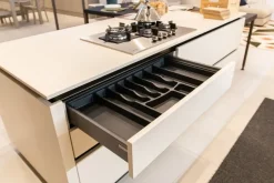 Outlet Cucina bianca moderna ad isola Liberamente scontata Cucine Ad Isola|Cucine Moderne