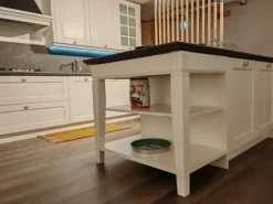 Clearance Cucina bianca provenzale con isola Virginia in Offerta Outlet Cucine Ad Isola