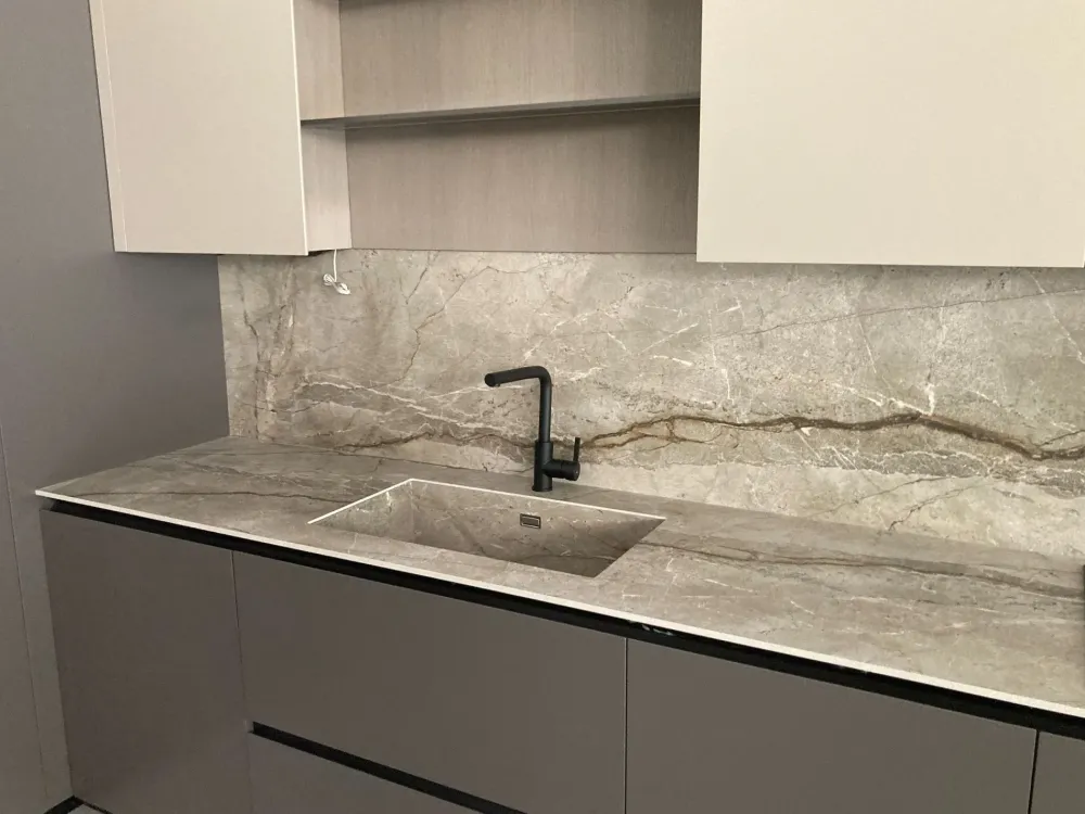 Binova Cucina design ad angolo grigio in laccato opaco Bluma- Cucine Ad Angolo|Cucine Design