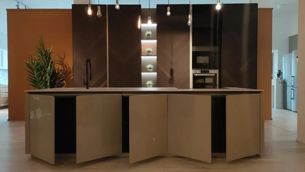 Discount Cucina design ad isola rovere moro in legno Mantis + bluna laccato Cucine Ad Isola|Cucine Design