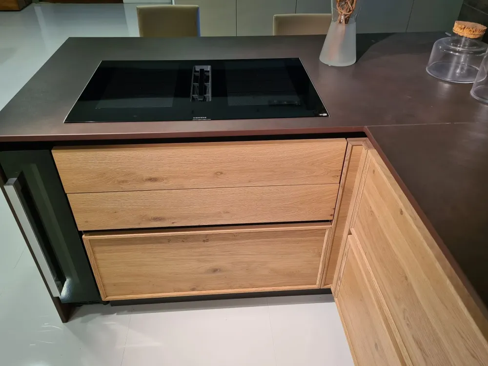 Cucina California moderna rovere chiaro con penisola^Ar-Due