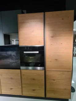 Cucina California moderna rovere chiaro con penisola^Ar-Due