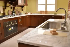 Cucina Casale classica noce ad isola^Berloni Cucine Online