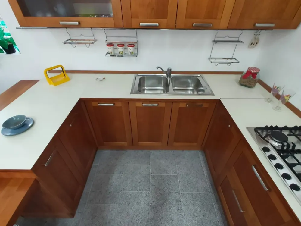 Artigianale Cucina classica ad angolo Crono7 a prezzo scontato- Cucine Ad Angolo