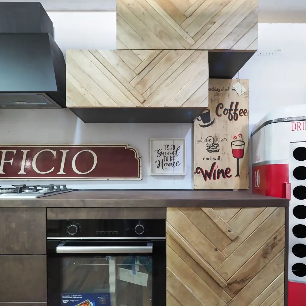 Cucina moderna lineare rovere chiaro in legno Cucinja moderna rennes in legno e bronzo^Collezione esclusiva Best