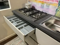 Colombini Casa Cucina moderna lineare grigia in laminato opaco Quadra gola- Cucine Lineari|Cucine Moderne