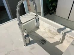 Cucina con isola in laccata opaco grigia bluna a prezzo scontato^Binova Clearance