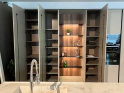 Cucina con isola in laccata opaco grigia bluna a prezzo scontato^Binova Clearance