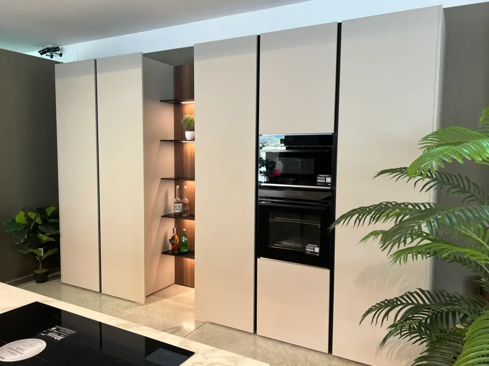 Cucina con isola in laccata opaco grigia bluna a prezzo scontato^Binova Clearance