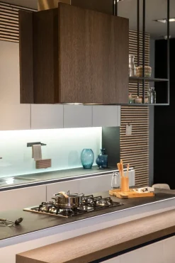 Sale Cucina con isola in laccata opaco a prezzo ribassato 50% Cucine Ad Isola|Cucine Design
