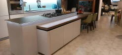 Sale Cucina con isola in laccata opaco a prezzo ribassato 50% Cucine Ad Isola|Cucine Design