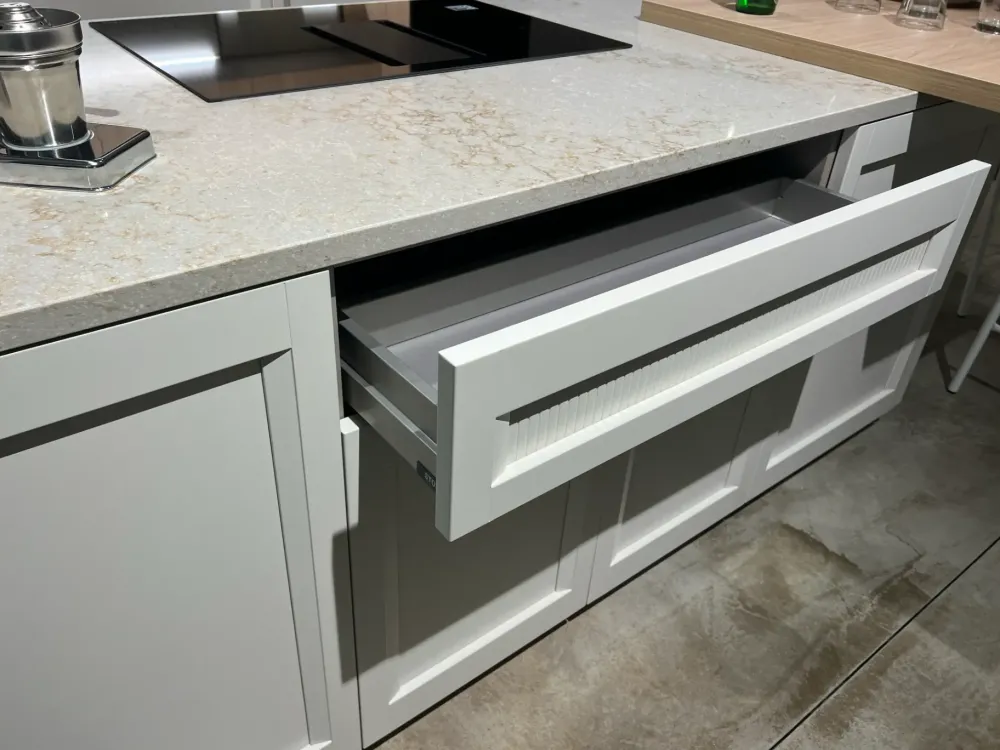 Outlet Cucina con isola in laccata opaco a prezzo ribassato 62% Cucine Ad Isola|Cucine Design