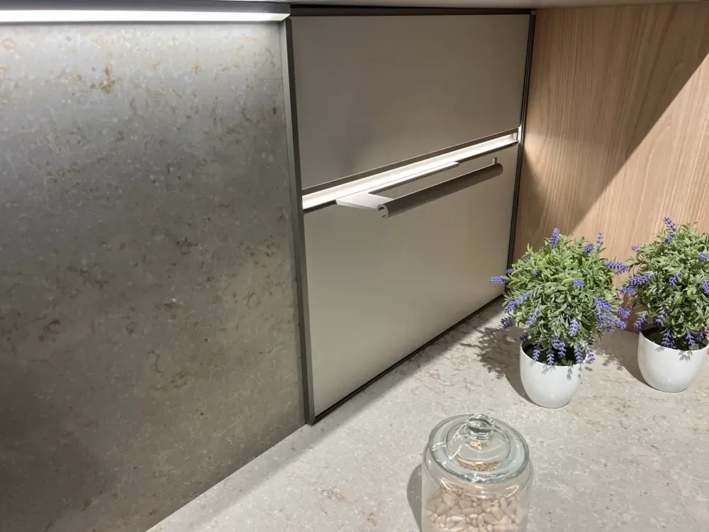 Outlet Cucina con isola in laccata opaco a prezzo ribassato 62% Cucine Ad Isola|Cucine Design