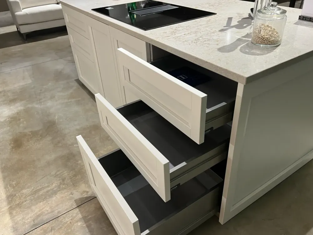 Outlet Cucina con isola in laccata opaco a prezzo ribassato 62% Cucine Ad Isola|Cucine Design