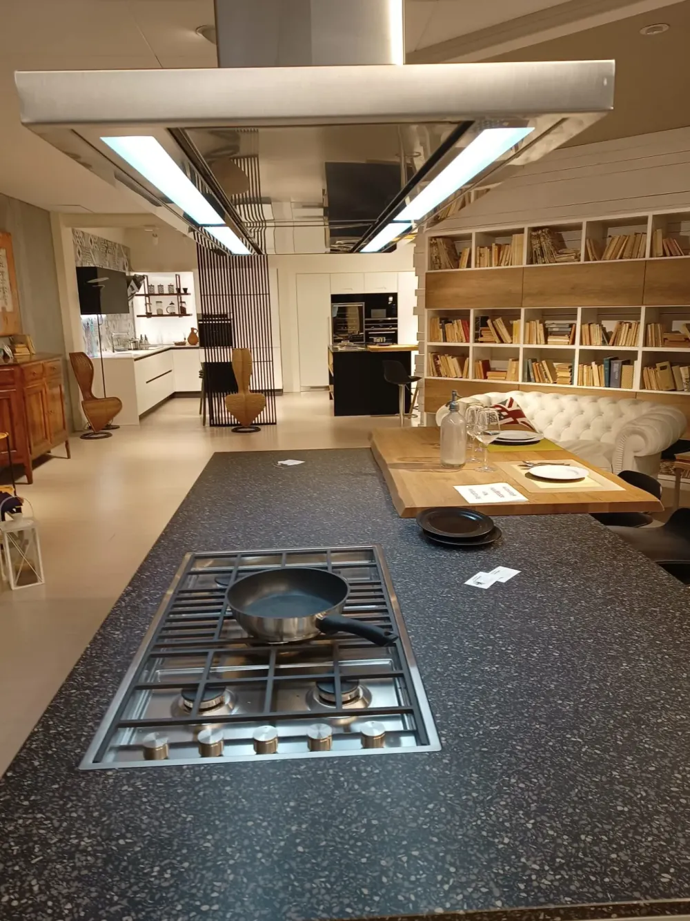 Cucina con isola in laminato materico grigia Kali a prezzo ribassato^Arredo3 Sale