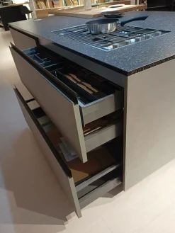 Cucina con isola in laminato materico grigia Kali a prezzo ribassato^Arredo3 Sale