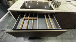 Zampieri Cucine Cucina con isola in laminato materico a prezzo scontato 55%- Cucine Ad Isola|Cucine Moderne